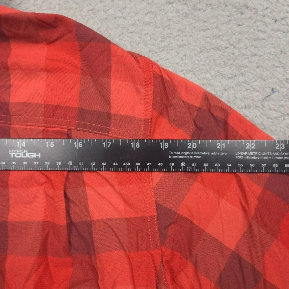 The North Face Monanock Shirt Mens Large Red Plaid Nylon Hiking Button Up